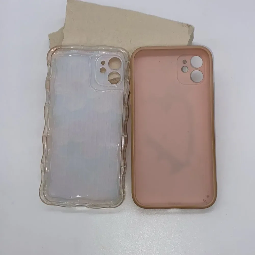🌸🩷 EUC Colorful Heart Design + Floral Phone Case Bundle iPhone 11 🩷🌸